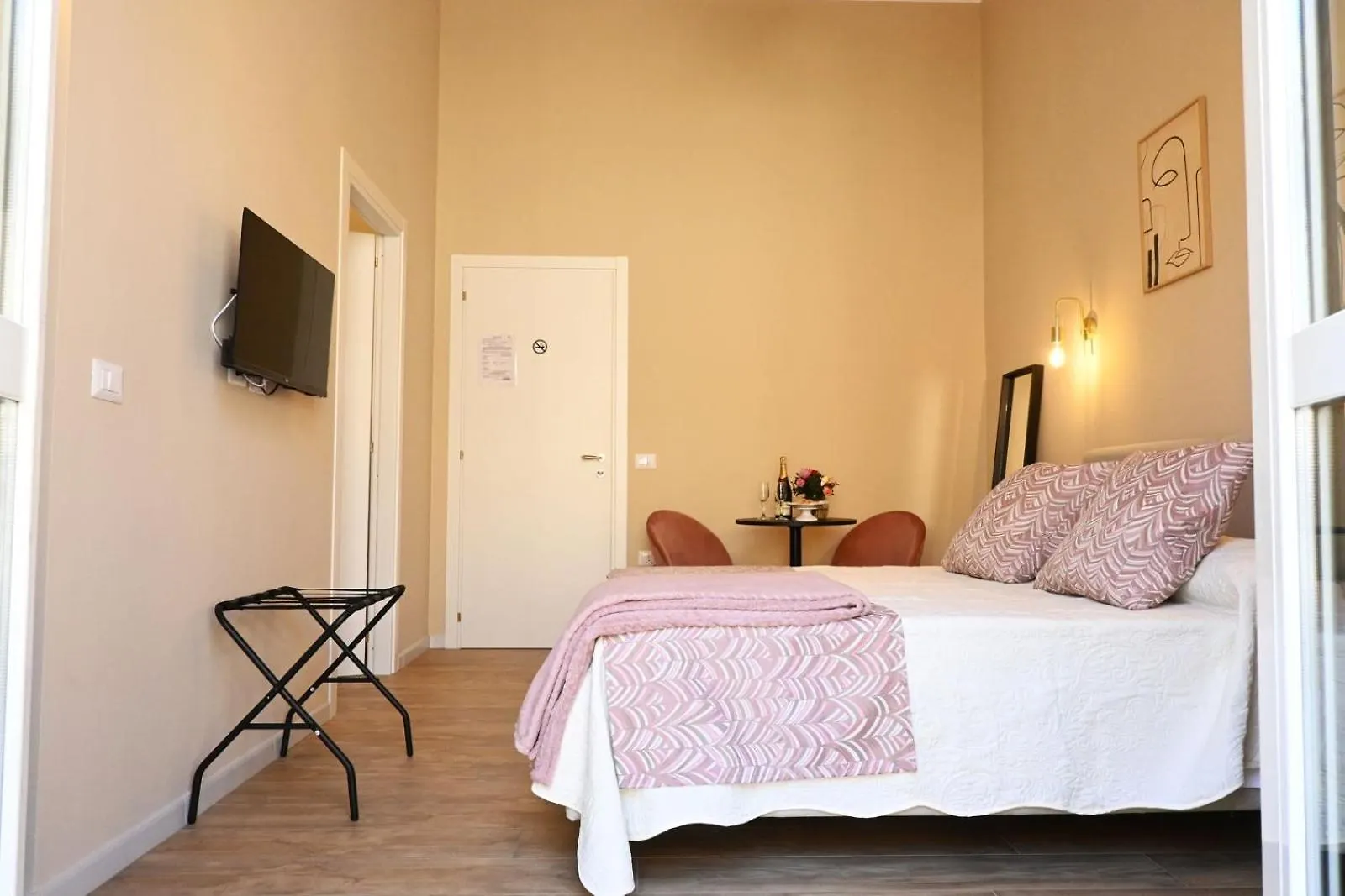 Ta-49 Bed E Breakfast Bed & Breakfast Naples