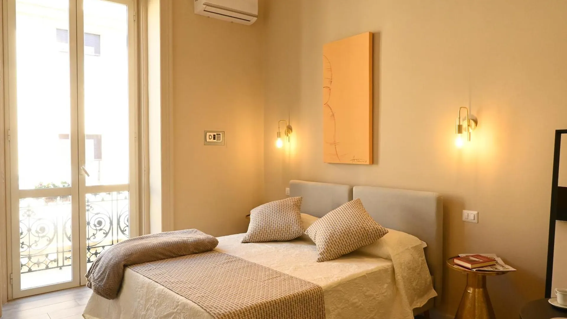 Ta-49 Bed E Breakfast Bed & Breakfast Naples 0*,  Italy