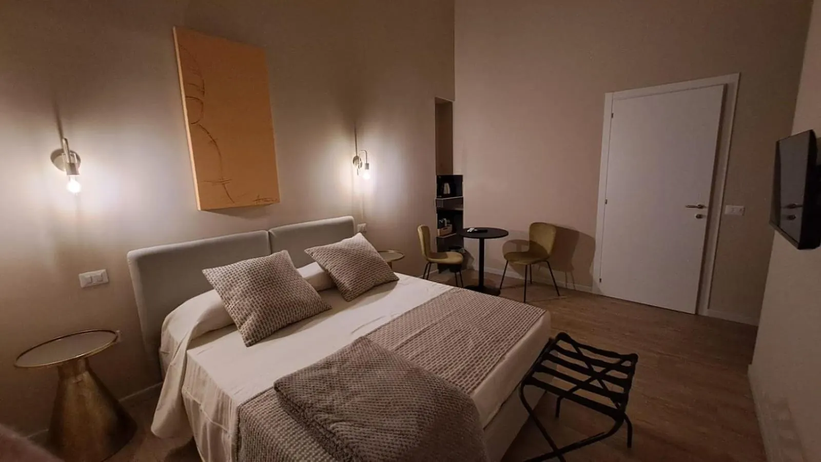 Ta-49 Bed E Breakfast Bed & Breakfast Naples Italy