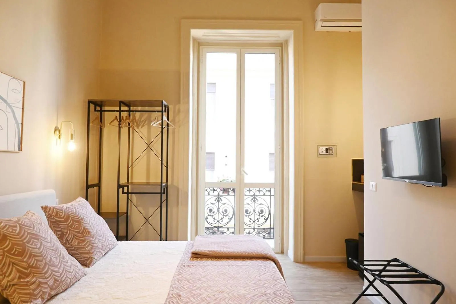 Ta-49 Bed E Breakfast Bed & Breakfast Naples