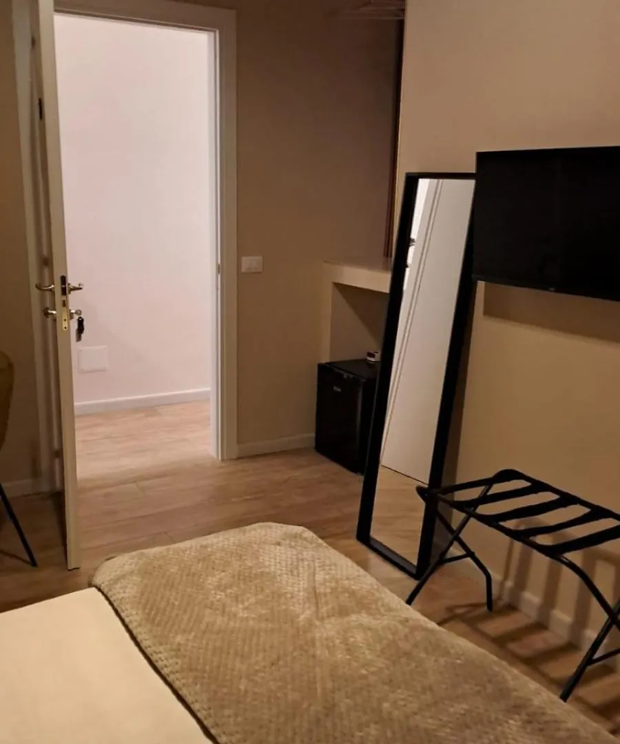 Ta-49 Bed E Breakfast Bed & Breakfast Naples Italy